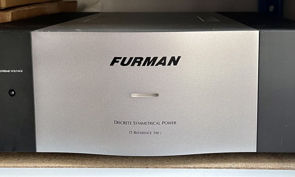 Furman Discrete Symmetrical Power IT-Reference 16E